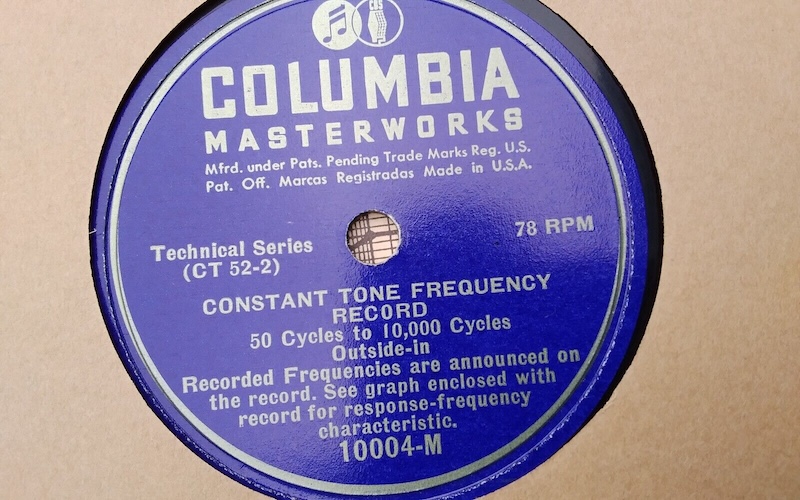 Columbia 10004-M (label)